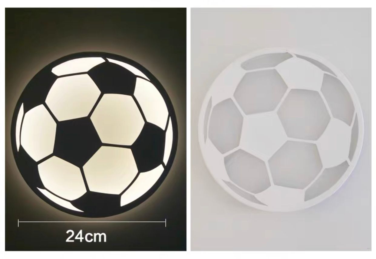 Arandela moderna em formato de bola de futebol para quarto infantil. Lustres Genesis loja online de Lustres e Iluminação Decorativa